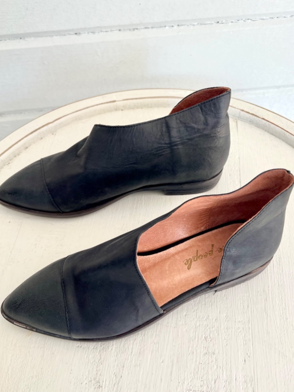 FREE PEOPLE Royale Flat in Black Leather - NWOB! - 38/ US 8 - Picture 5 of 12